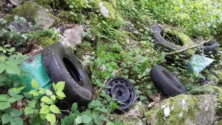 Sanacija črnega odlagališča – Banova jama 112